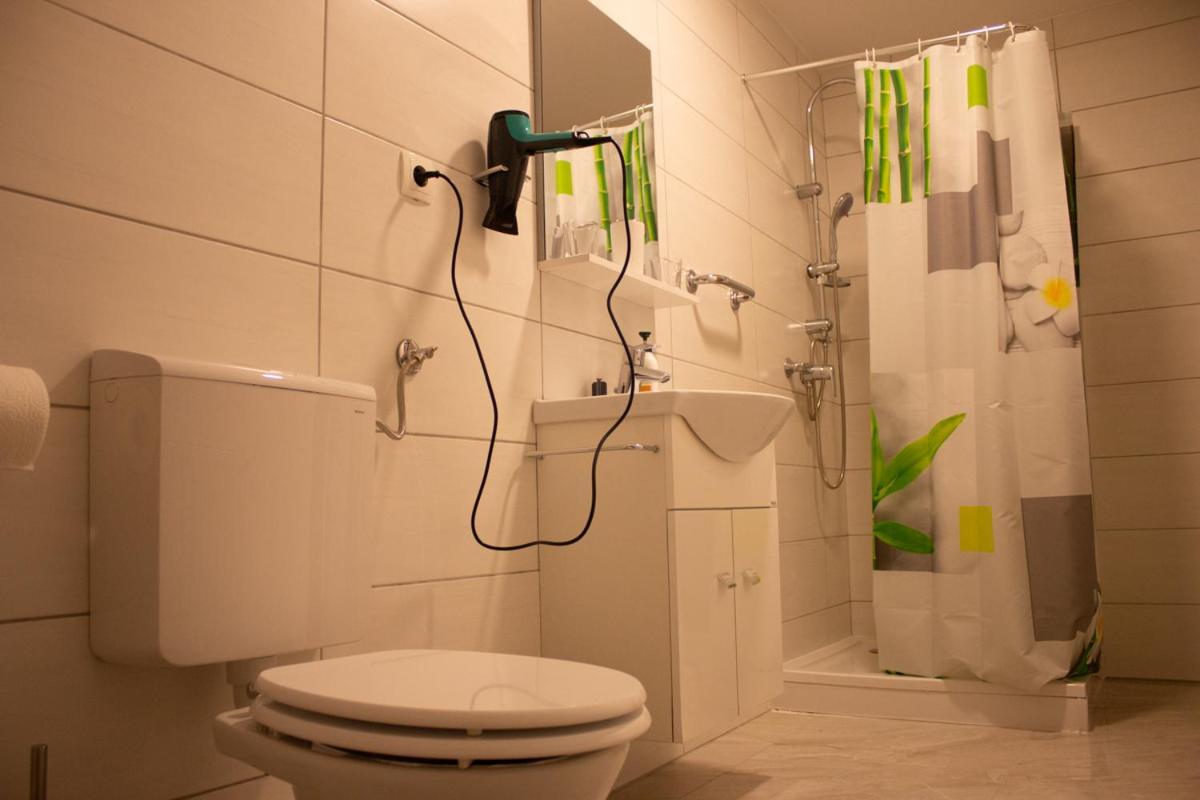 Turisticna Kmetija Sirk Motel Zgornja Velka Luaran gambar